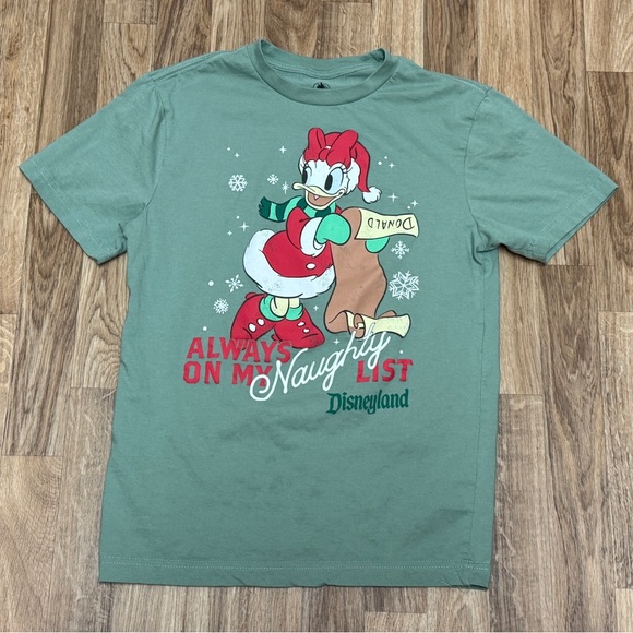 Disneyland Daisy Duck Holiday T-Shirt - Picture 4 of 5
